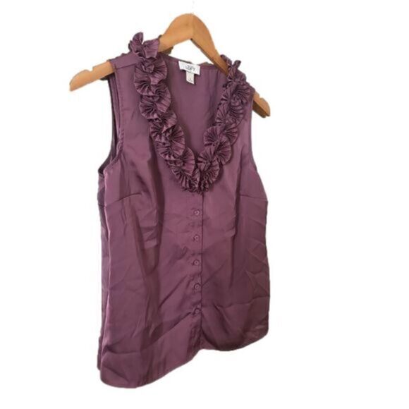 Loft V Neck Ruffle Shirt Size Small - Picture 1 of 3